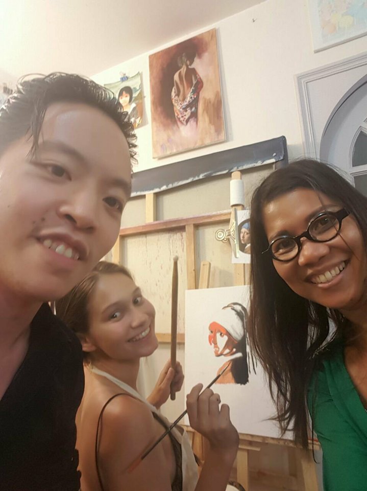 Nadine and Betty at Nature Art Workshop Painting Class as Expat Nadine and Betty at Nature Art Workshop Painting Class as Expat