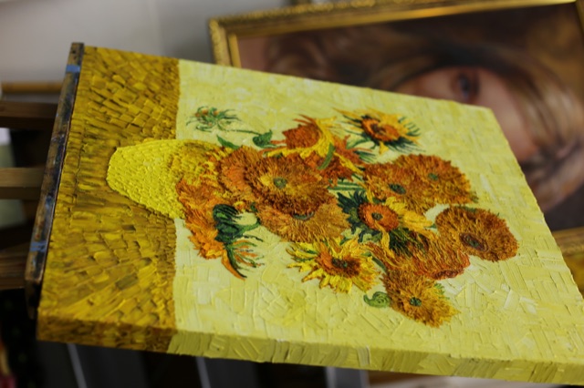 Bobo 臨摹Van Gogh 的厚塗油畫作品